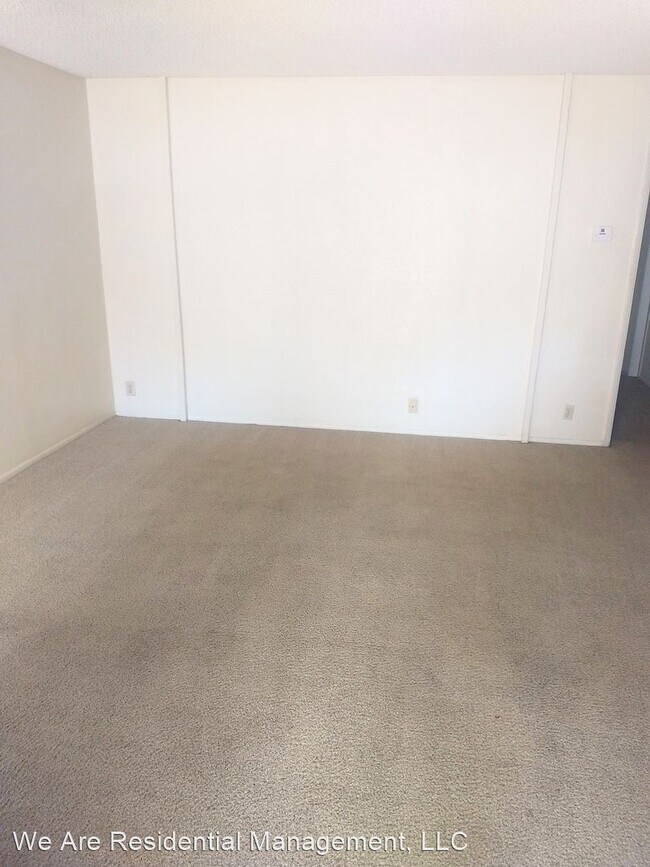 Foto del edificio - 2 br, 2 bath House - 9013 W. Elm St Unit 5