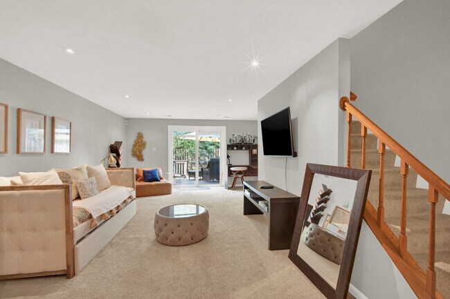 Foto del edificio - 6346 Chimney Wood Ct