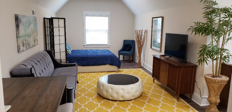 Foto principal - 6305 Sharon Acres Rd