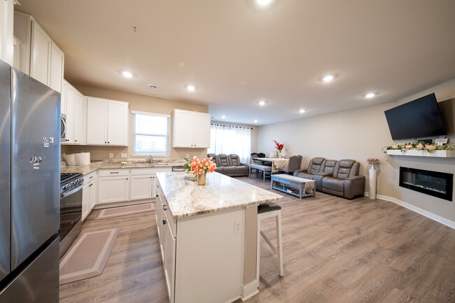 Building Photo - 13864 Kaylemore Trl