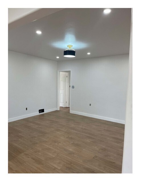 Foto del edificio - 408 E Elm St