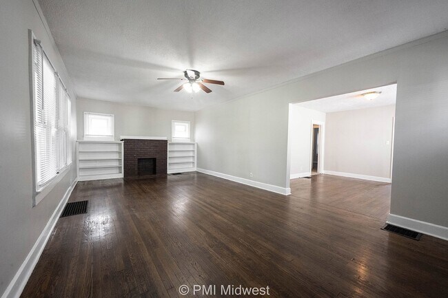 Foto del edificio - 1529 E Ohio St