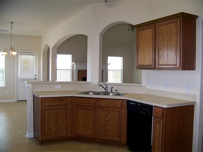 Building Photo - 24603 Colonial Elm Dr