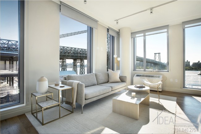 Foto del edificio - 321 Kent Ave