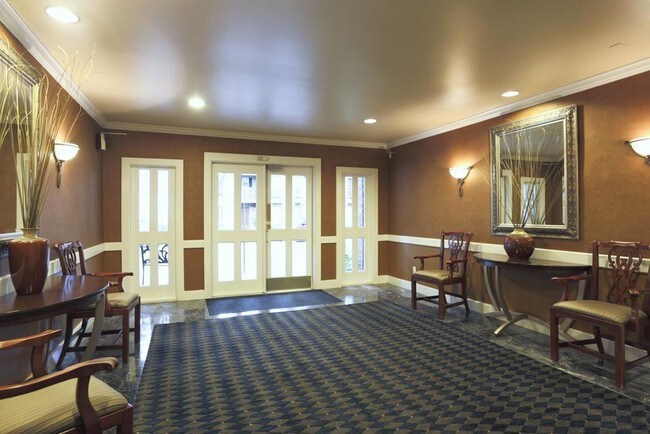 Foto del edificio - 359 N Post Oak Ln
