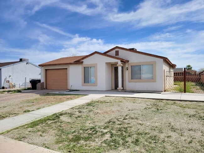 Foto del edificio - Beautiful Home available in Calexico