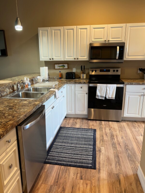 Building Photo - 17286 Whitewater Ct