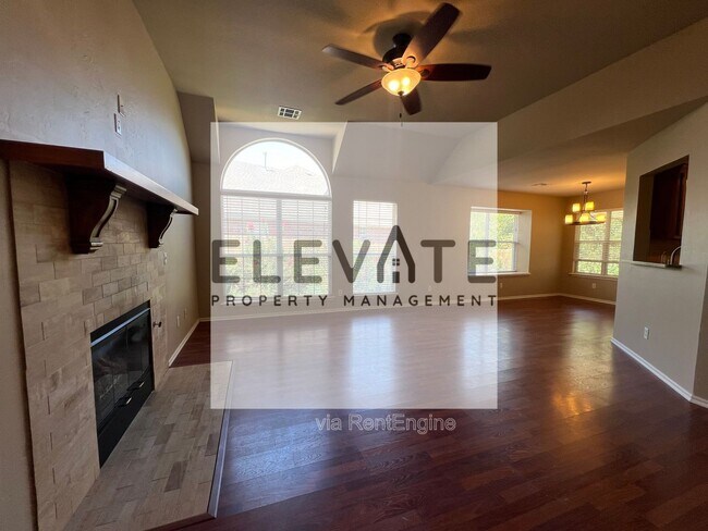 Building Photo - 1709 Del Simmons Dr