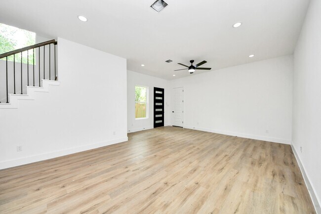 Foto del edificio - 8313 Venus St