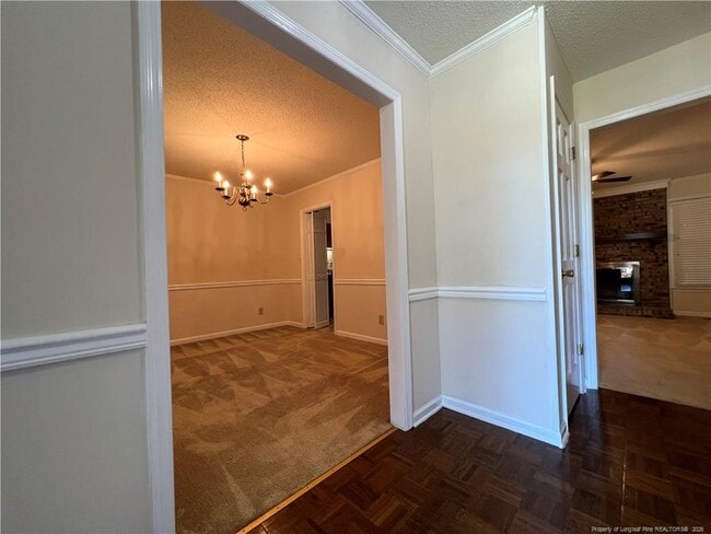 Building Photo - 6017 Lakeway Dr