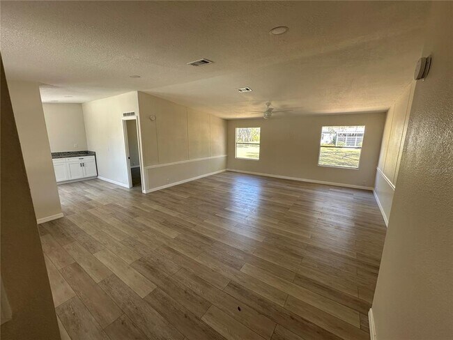 Foto del edificio - 8385 N Shady Fork Way