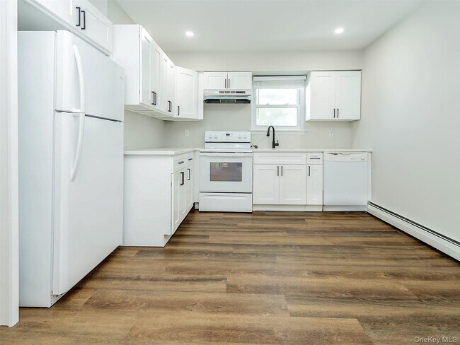 Foto del edificio - 80 Maxwell Ave