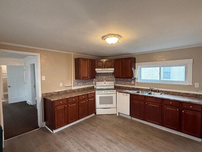 Foto del edificio - 242 Branch St