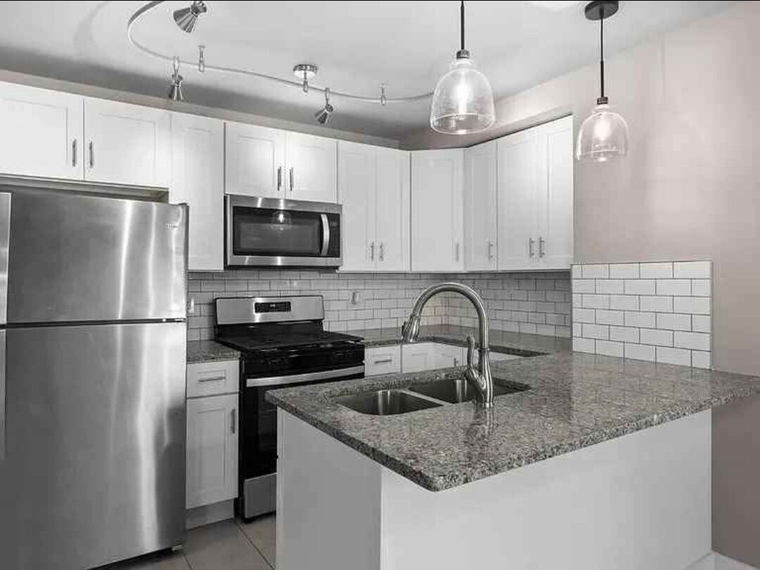 Foto principal - 6142 Ray Ave