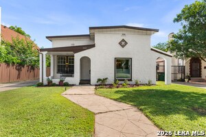 Foto del edificio - 1822 W Magnolia Ave