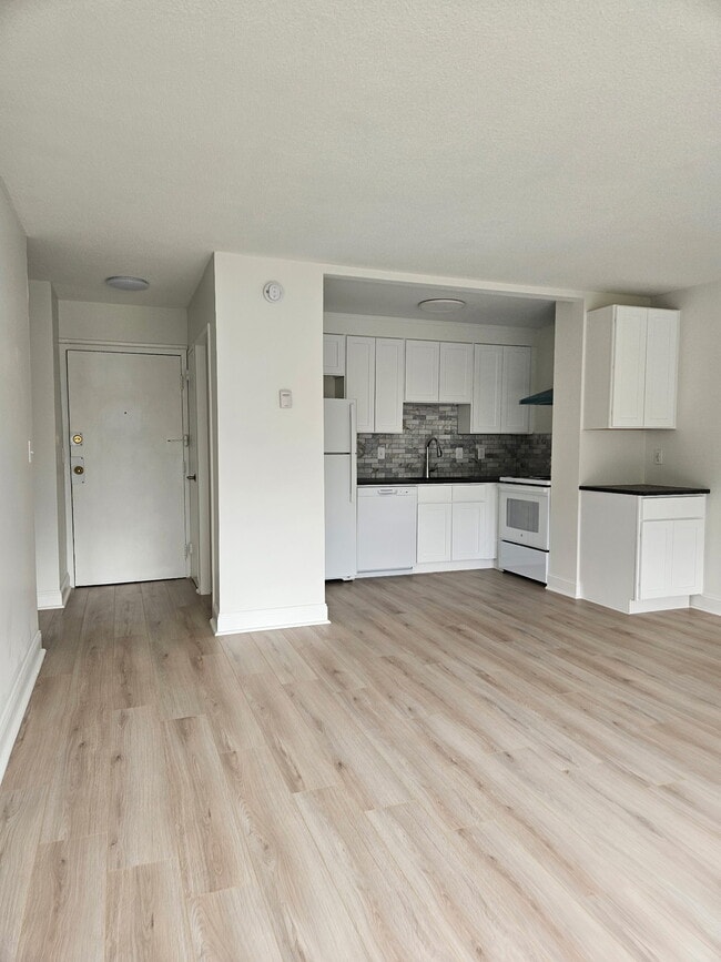 Foto del edificio - Regency Apartments