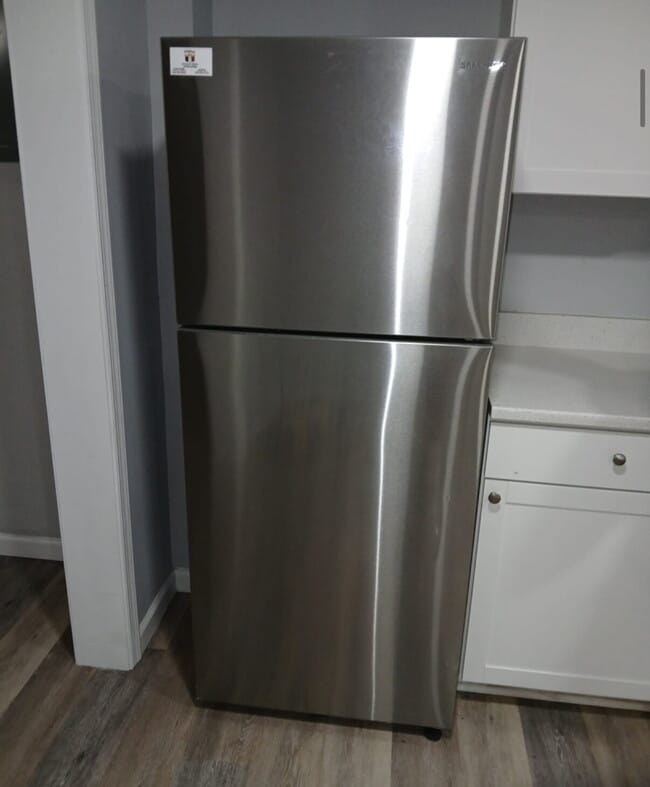 Building Photo - Private Basement Apartment with 2 Beds and...