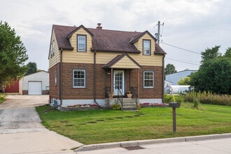 Building Photo - 2411 W Mill Rd