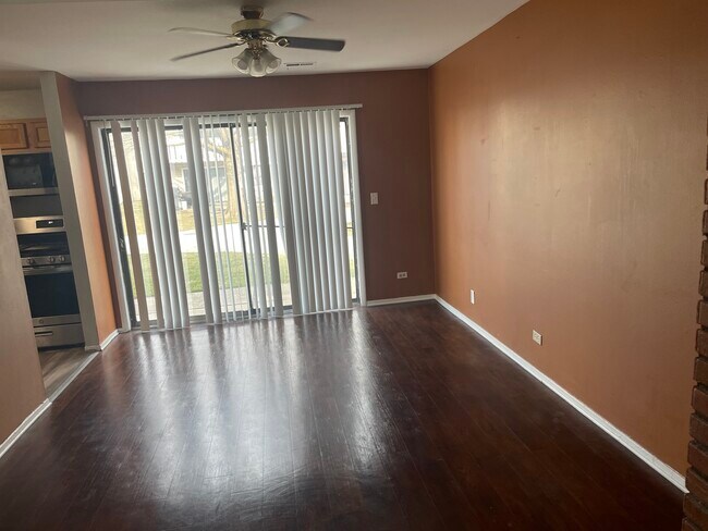 Building Photo - 1001 Bayside Dr