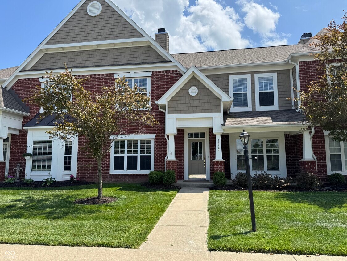 Foto principal - 1333 Ashville Dr