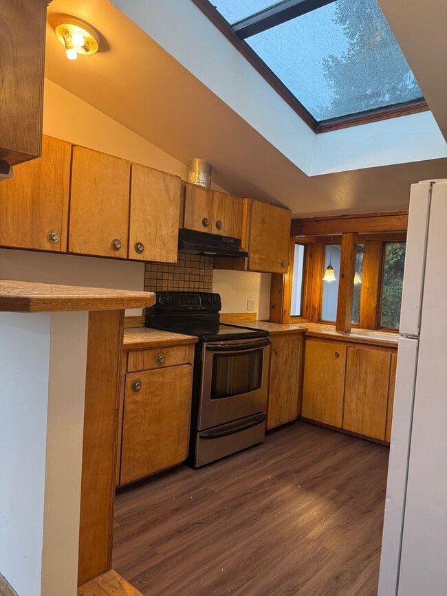 Foto del edificio - 3717 Lincoln Way