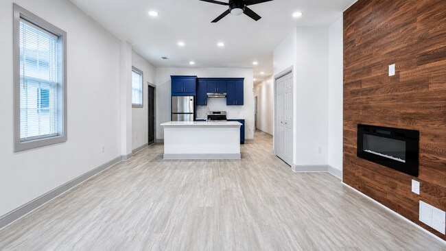 Foto del edificio - 313 W Chappell St