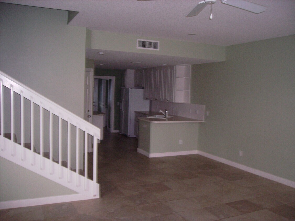 Foto principal - 3136 W Community Dr