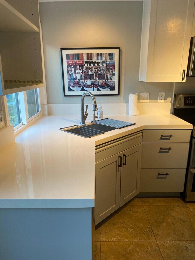 Building Photo - 55429 Tanglewood