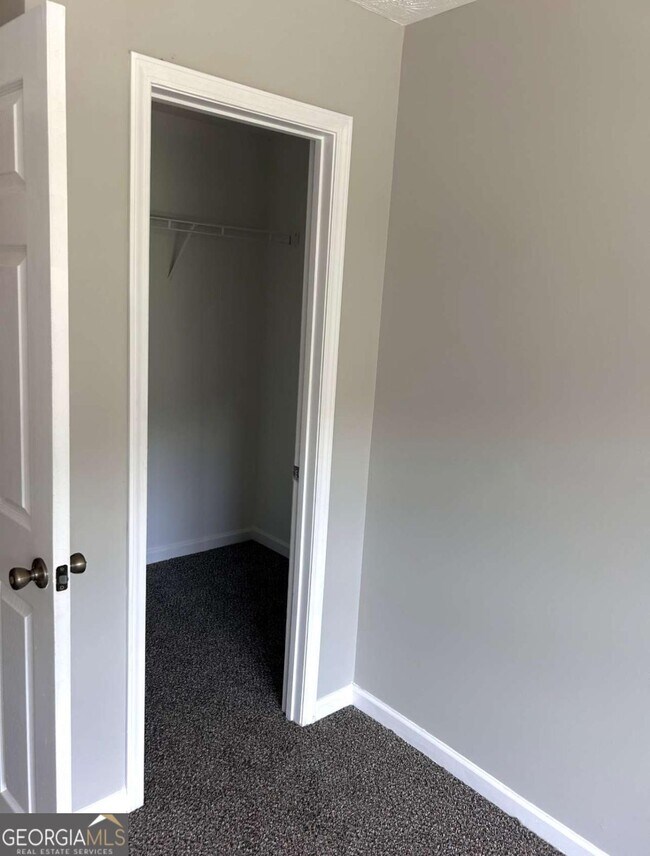 Foto del edificio - 1751 Carrington Dr