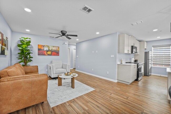 Foto del edificio - 2204 Northridge Ave