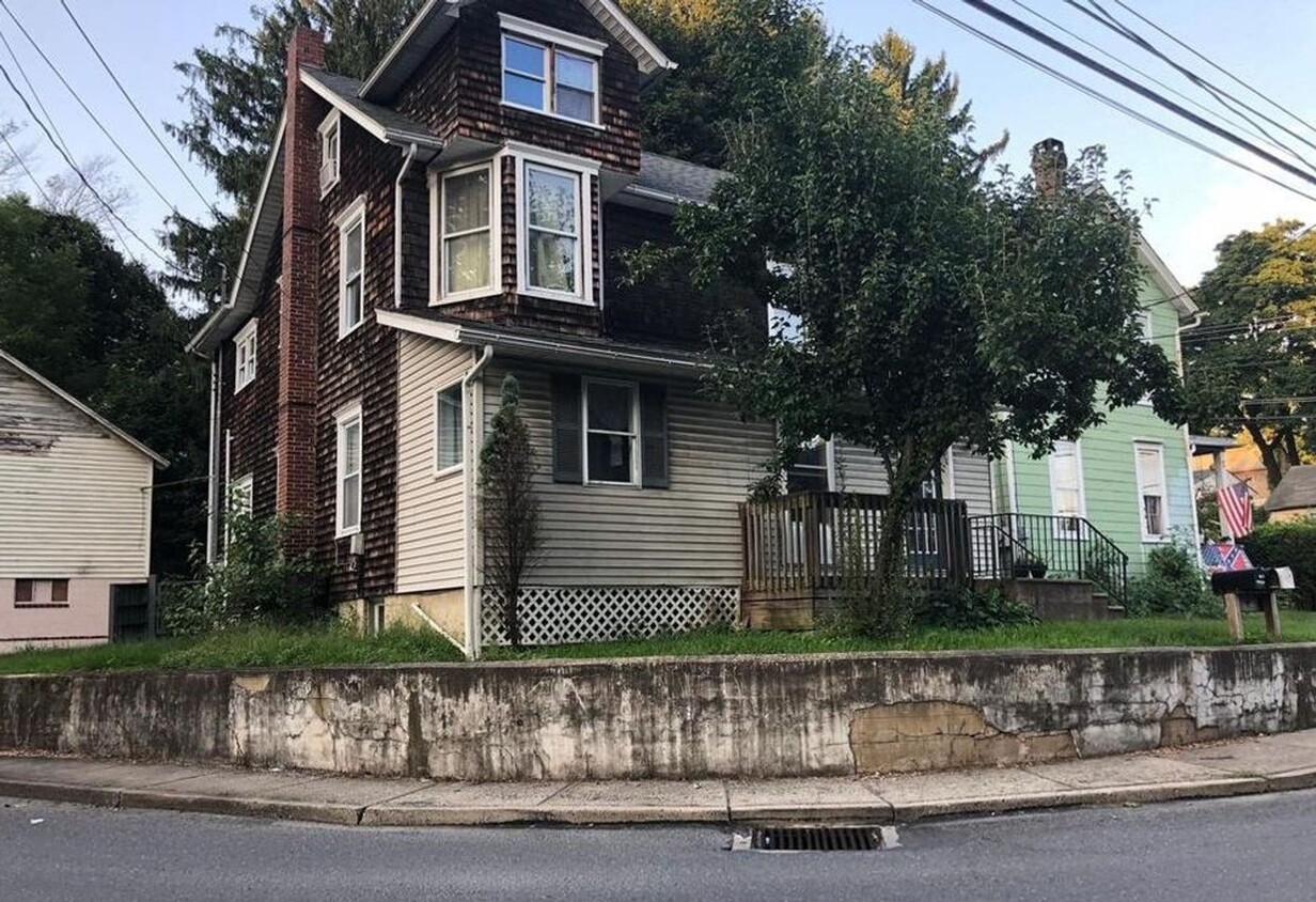 Primary Photo - 412 Chestnut Street