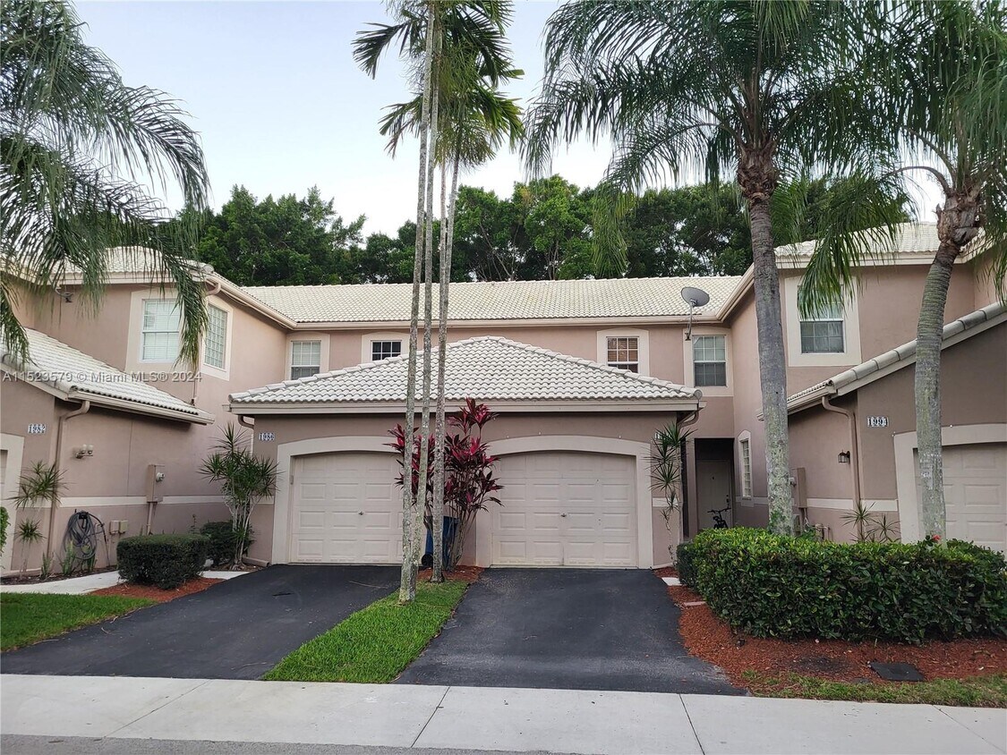 1990 Madeira Dr, Weston, FL 33327 Townhome Rentals in Weston FL