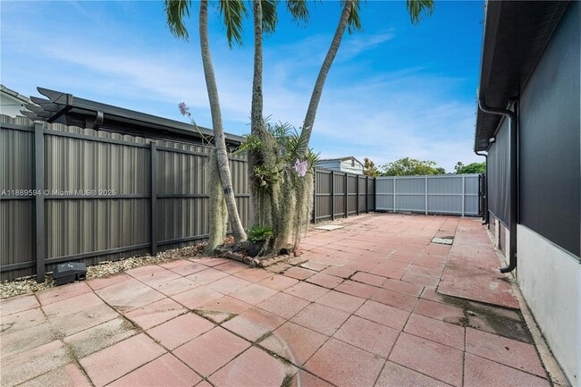 Building Photo - 17841 SW 145th Ave