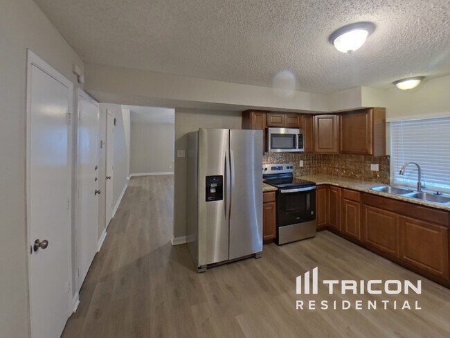 Foto del edificio - 2908 Lemmontree Ln