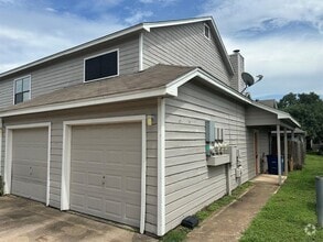 Building Photo - 12314 Abney Dr