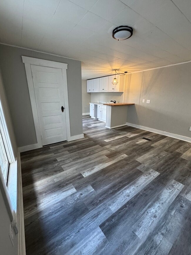 Foto del edificio - 2424-2426 Wayne Avenue