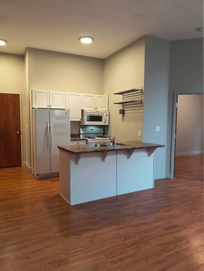 Building Photo - 202-78 Dalhousie St