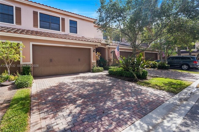 Building Photo - 13005 Riverwalk Cir N