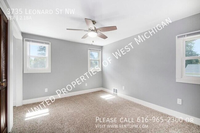 Foto del edificio - 3735 Leonard St NW