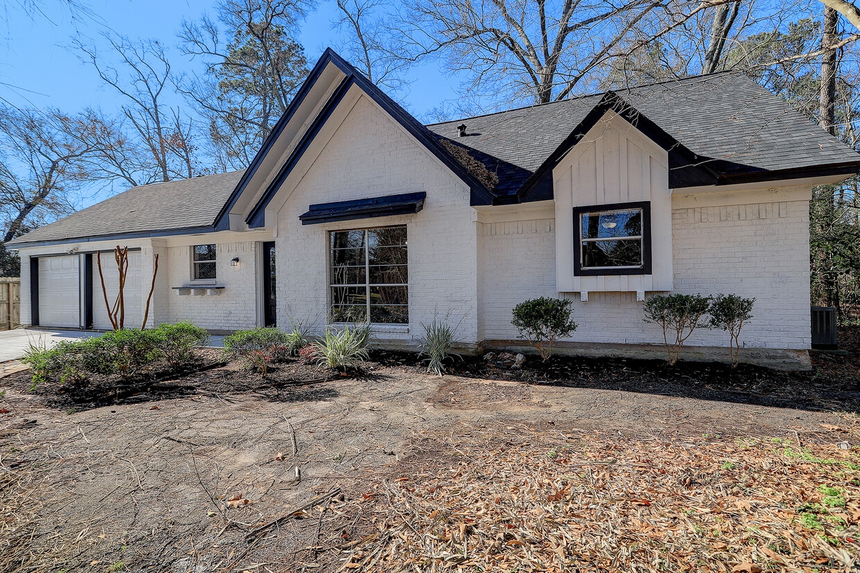 1707 Lone Eagle Cir, Crosby, TX 77532 House Rental in Crosby, TX