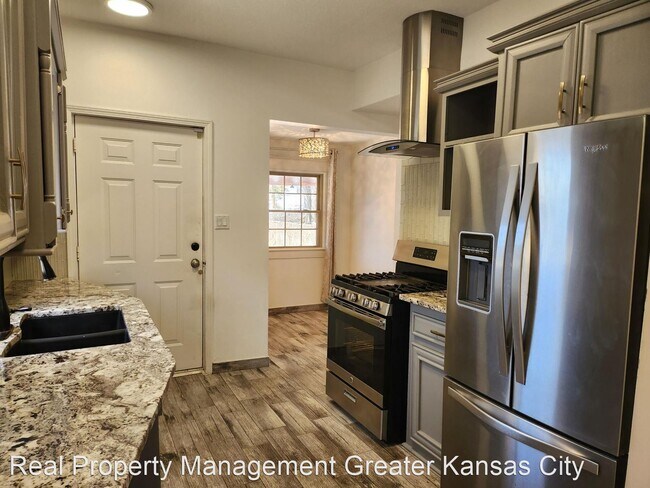 Foto del edificio - 3 br, 2 bath House - 418 Denver Ave.