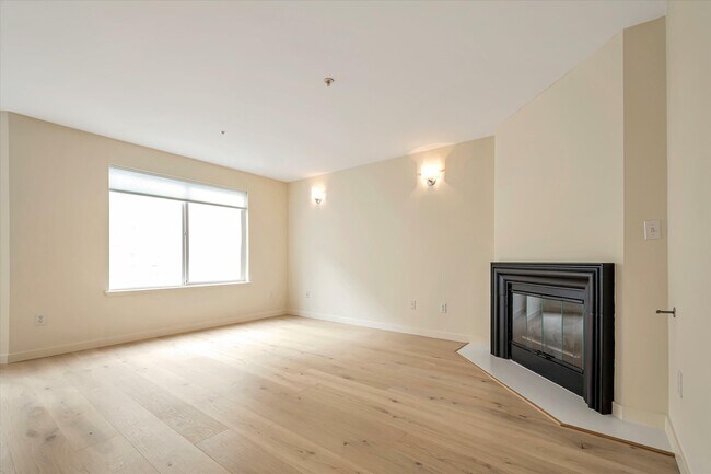 Photo - 1625 Pacific Ave Apartment