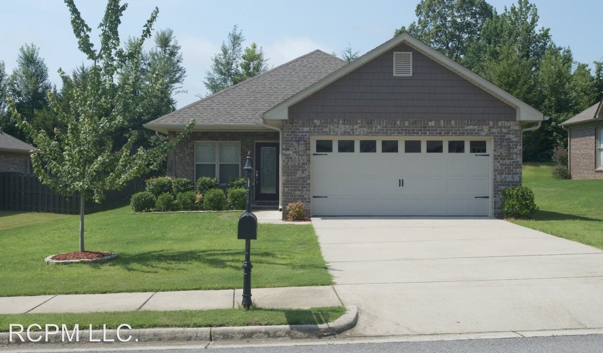 Foto principal - 3 br, 2 bath House - 2917 Magnolia Park SE