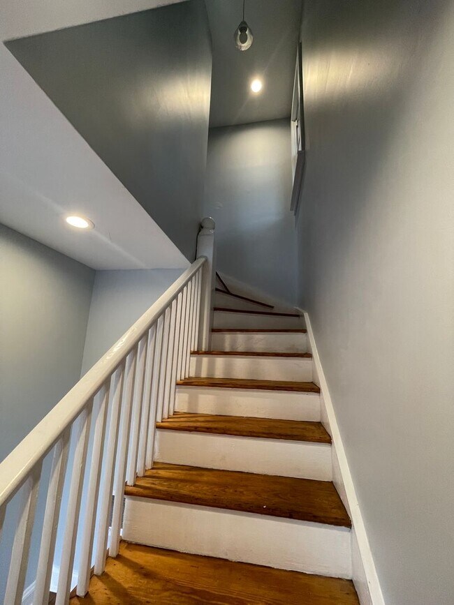 Building Photo - Park Place Duplex