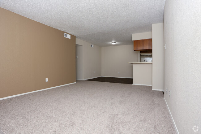 2BR, 1BA - 782SF - The Ridge Apartments