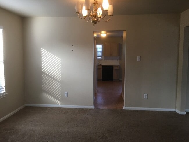 Building Photo - 10515 Berclair Dr