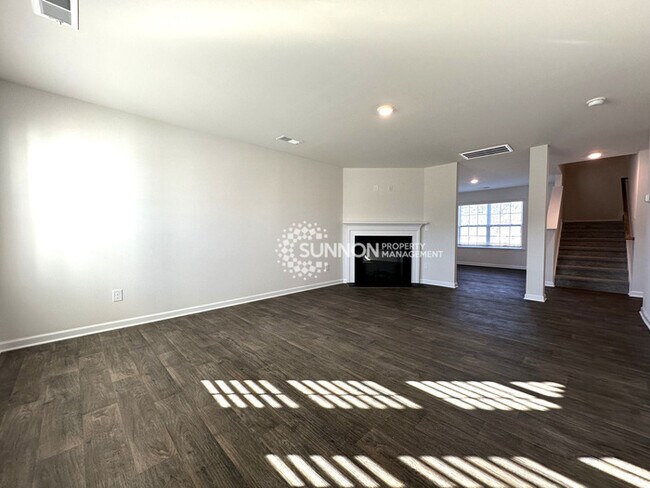 Foto del edificio - 4 Bedroom 2.5 Bathroom in Dallas NC