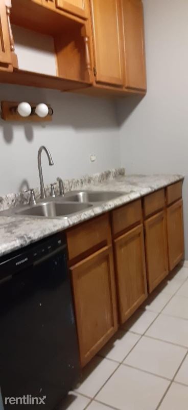 Primary Photo - 267 Shorewood Dr