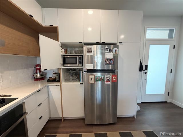 Foto del edificio - 2120 N Downing St