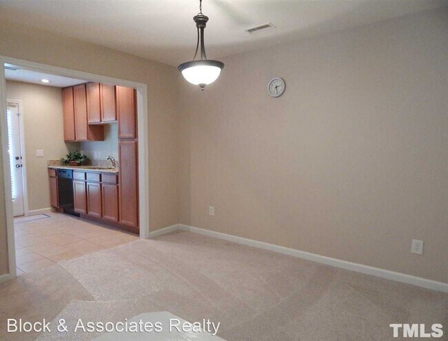 Building Photo - 2 br, 2.5 bath House - 9808 Blackwell Dr